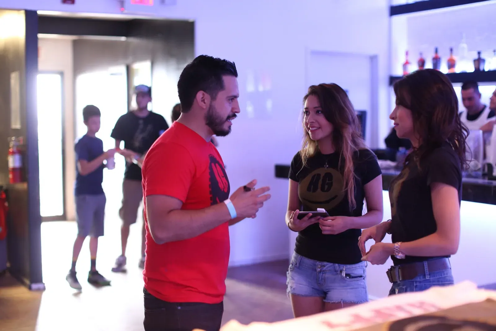 happy guy pop up – Kickin’ it on the Border